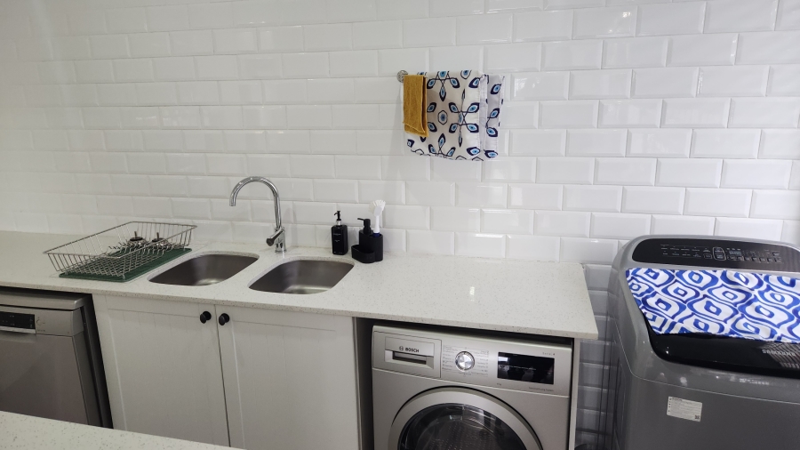 3 Bedroom Property for Sale in Monte Christo Western Cape